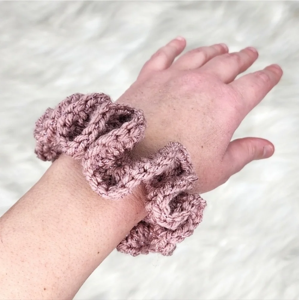 Handmade Textured Crocheted Scrunchies Ponytail Holder Hair Tie Set Of 2 - New
